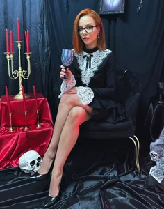 Wicked Temptation 🖤 de IslaReign  4 Imagens