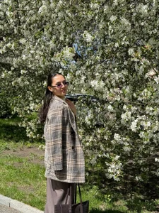 YettaFilla Public Foto 5