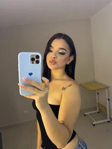 Emily_Flame 👑🤍🩵 Pic