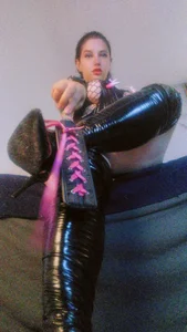 Bluee_Eclipsee TO MY FEET Billede