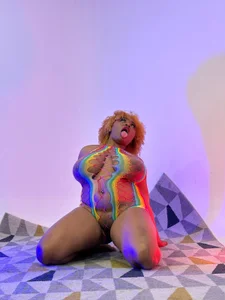 NiiaMooreI like the colorful life more 🌈 !!!图片