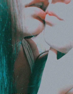 samybensonのSexyの 2枚の写真