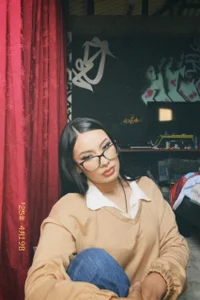 AnnyHancockx_ Nini casual Pic 2