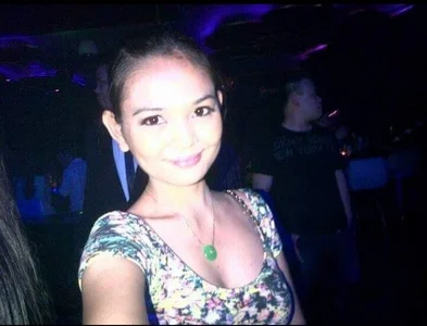 Kisses-13 Public Pic 5