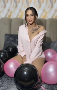 TsNicoleCox Public Pic 2