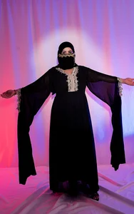 Amina_hafsa black & white slika 6