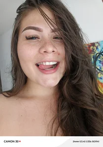 Vale_Saenzz Sexy yellow 💛  4. fénykép