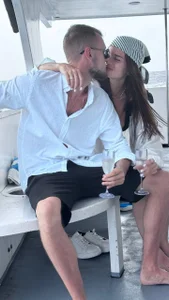 Petal_Couple love us? Pic