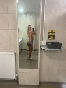Elsa_24 Me and the gym 😉 Pic 7