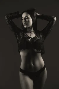 Amy_Kiitty_ 80's woman🎬 Pic 4