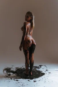 Mily_Vermont Slime on Me 🖤🤍 Poză 6