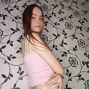 AnnamariaVanlandingham A Little Shy 🙈💕 Pic 4