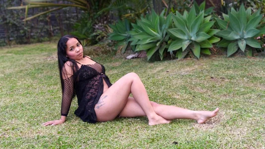 SophiaGuzman: :3 ( 5 фото)