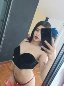 petite_coral Sexy bobis Pic 3