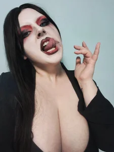 MelodyMooresの🖤🖤🖤の枚の写真