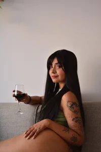 Emma_Torres__ Natural girl 💚🌿 Immagine  3