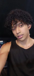 Isaac_walls white or black Pic 2