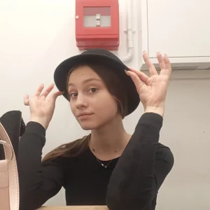 Public de MercBoone  2 photos