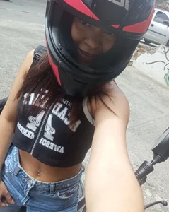 Lori_Evanss I felt like getting lush while driving and streaming Pic