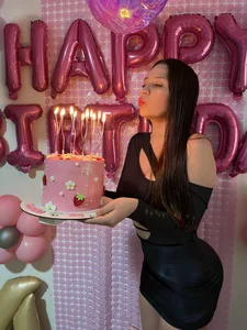 agath_69 My birthday🩷 Foto