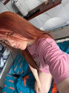 ember_fox__のiの 2枚の写真