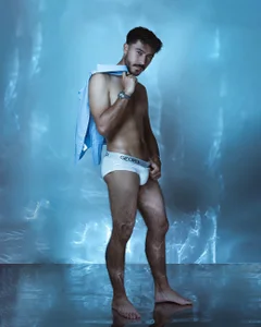 dam0n_fr0stのReady for me to Frost your heart… or melt it?の 6枚の写真