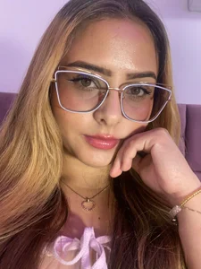 MikaelaStone Enjoy my face Pic 4