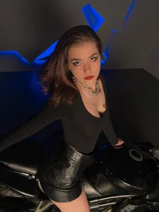 ElzaBlis The leather squeaks, the engine warms up... and so do I 🔥 Pic 2