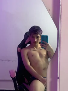 Massimo_Turner's Purpleee Sex Photo 1