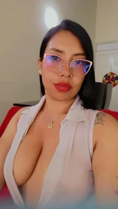 Loana_bdsmのPublicの 2枚の写真