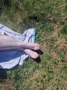 curvy_girl71 Feet Pic 4