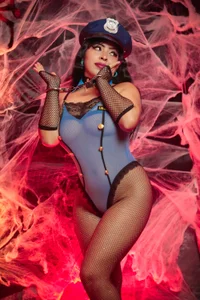 KateWelsinのYou are under arrestの 9枚の写真