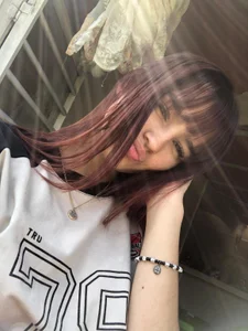 I want you to take off my clothes od MelodyMansson  3 snímek