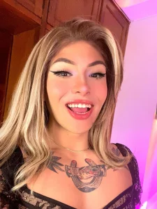 REBECA_VALENTINE Rebe sexy Gambar 2