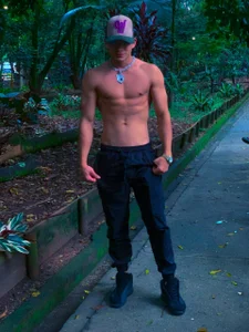 Public de daniscot  6 photos