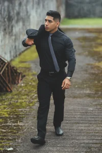 Adrian_Torres_ Elegance and malice . fénykép