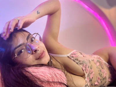 katiepeach_ Special pics!🥹💕 Pic