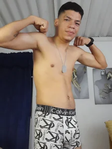 Andres_sant_ SEXY HOT Pic 6