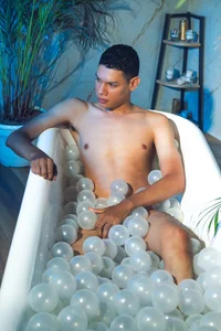 milo_cruz_ Ball Bath  7টি ছবি