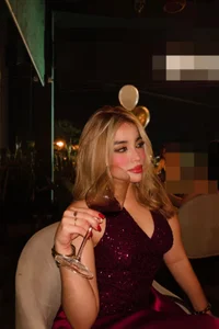 happy birthday to me ❤️👄 de NathalieRoss1  3 Imagens