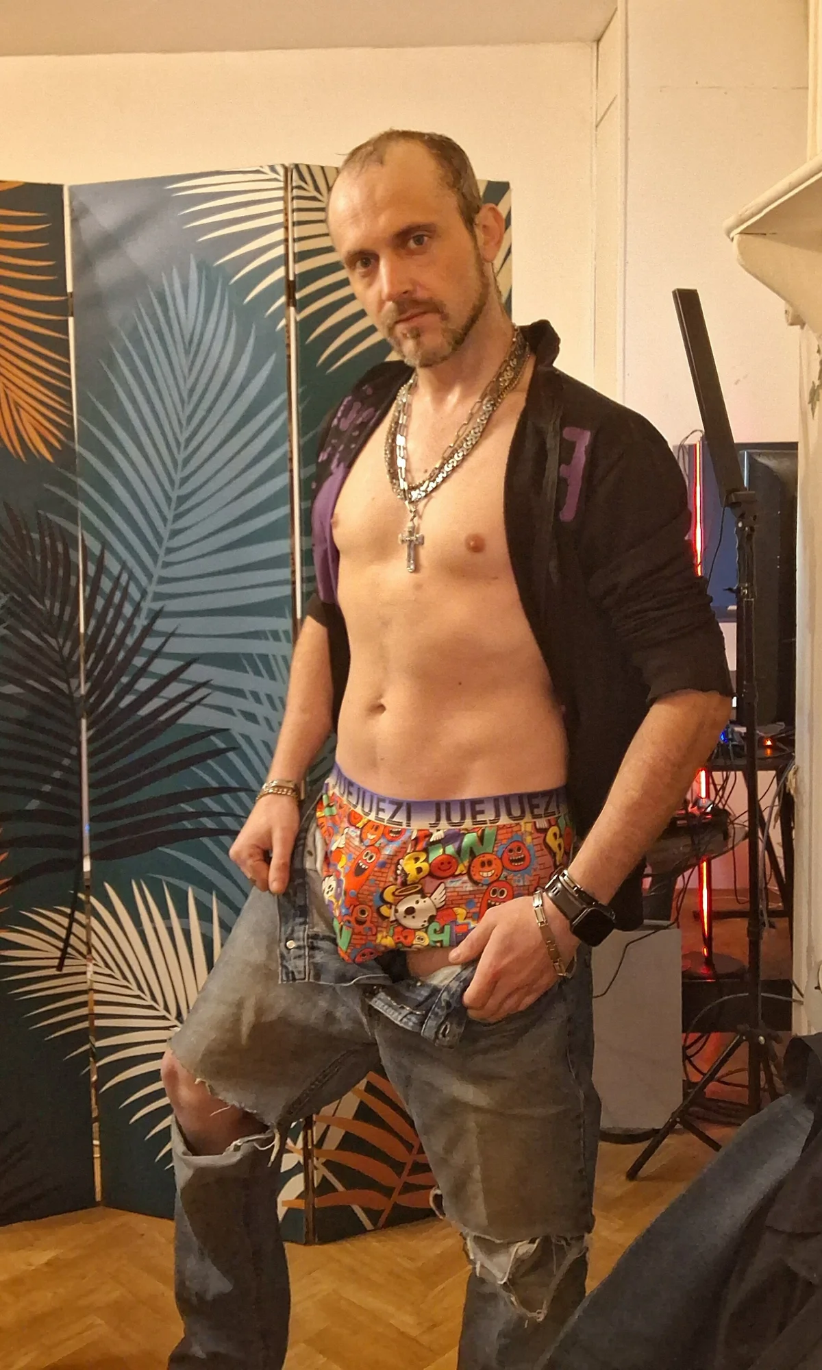 SwatRocShy  8555. kiemelt képe