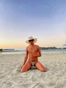 Jake_Thomas Sexy Jake in the beach!! 👅🔥🔥 Poză