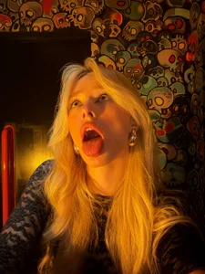 PollyDolly my naughty tongue Pic 9