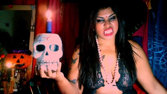 RoyalIndianCreamPuff1 halloween Immagine  2