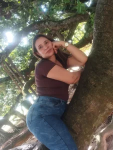 MIA-LARIOS Public صورة واحدة|MIA-LARIOS Public صورتان|MIA-LARIOS Public  صور|MIA-LARIOS Public  صورة