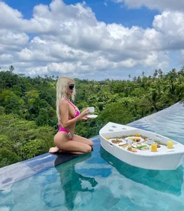 AlexaFaye Dream Vacation♥ Pic