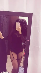 Gigi_fox_ Public зображення 5