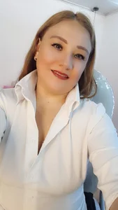 lady_nylon_ Unique and casual woman💌   圖片