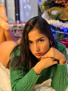 your_khloe Christmas 2024 ;) 圖片 3