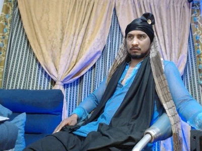 ElCaballeroNegro24 hetero indian hot lonely Pic 3